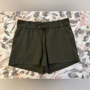 Lululemon on the fly shorts